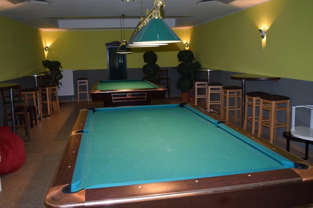 Euroville Jugend- Und Sporthotel Naumburg  Exteriör bild