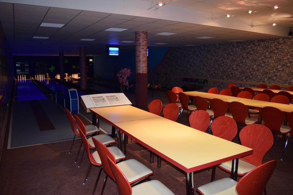 Euroville Jugend- Und Sporthotel Naumburg  Exteriör bild