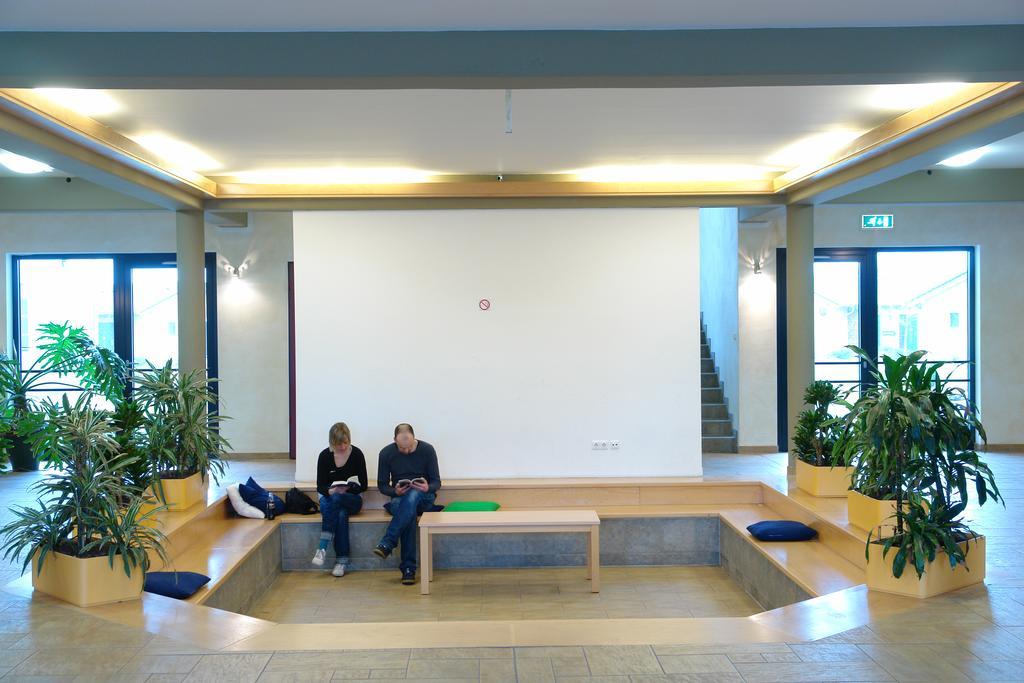 Euroville Jugend- Und Sporthotel Naumburg  Exteriör bild