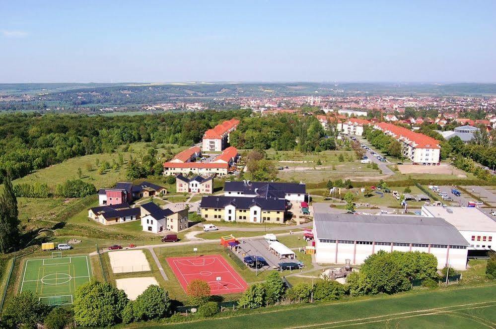 Euroville Jugend- Und Sporthotel Naumburg  Exteriör bild